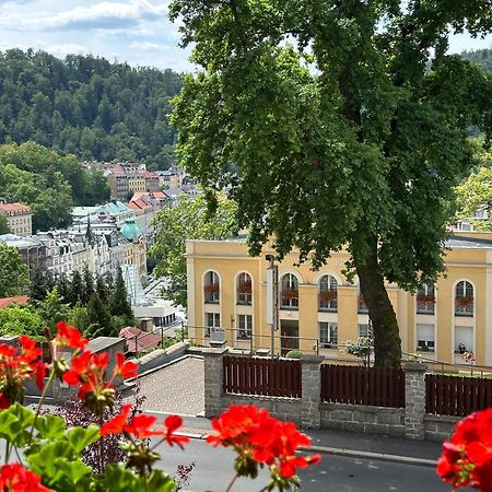 Apartman Na Vyhlidce Lägenhet Karlsbad Exteriör bild