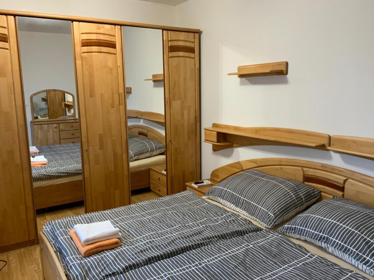 Apartman Na Vyhlidce Lägenhet Karlsbad Exteriör bild